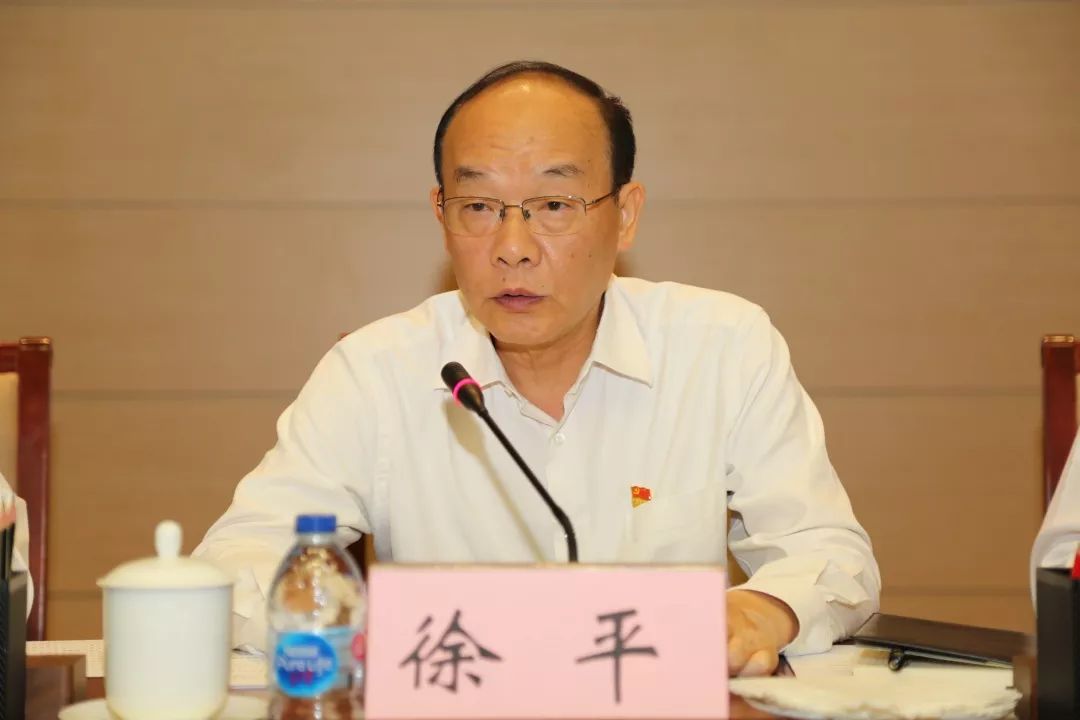 【不忘初心、牢記使命&lt;19&gt;】做敢于擔當勇于奉獻的兵裝人——徐平講黨課