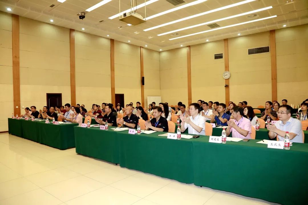 非聽不可！能工巧匠的“嘴上功夫”—— 兵器裝備集團舉行第三屆高技能人才論壇